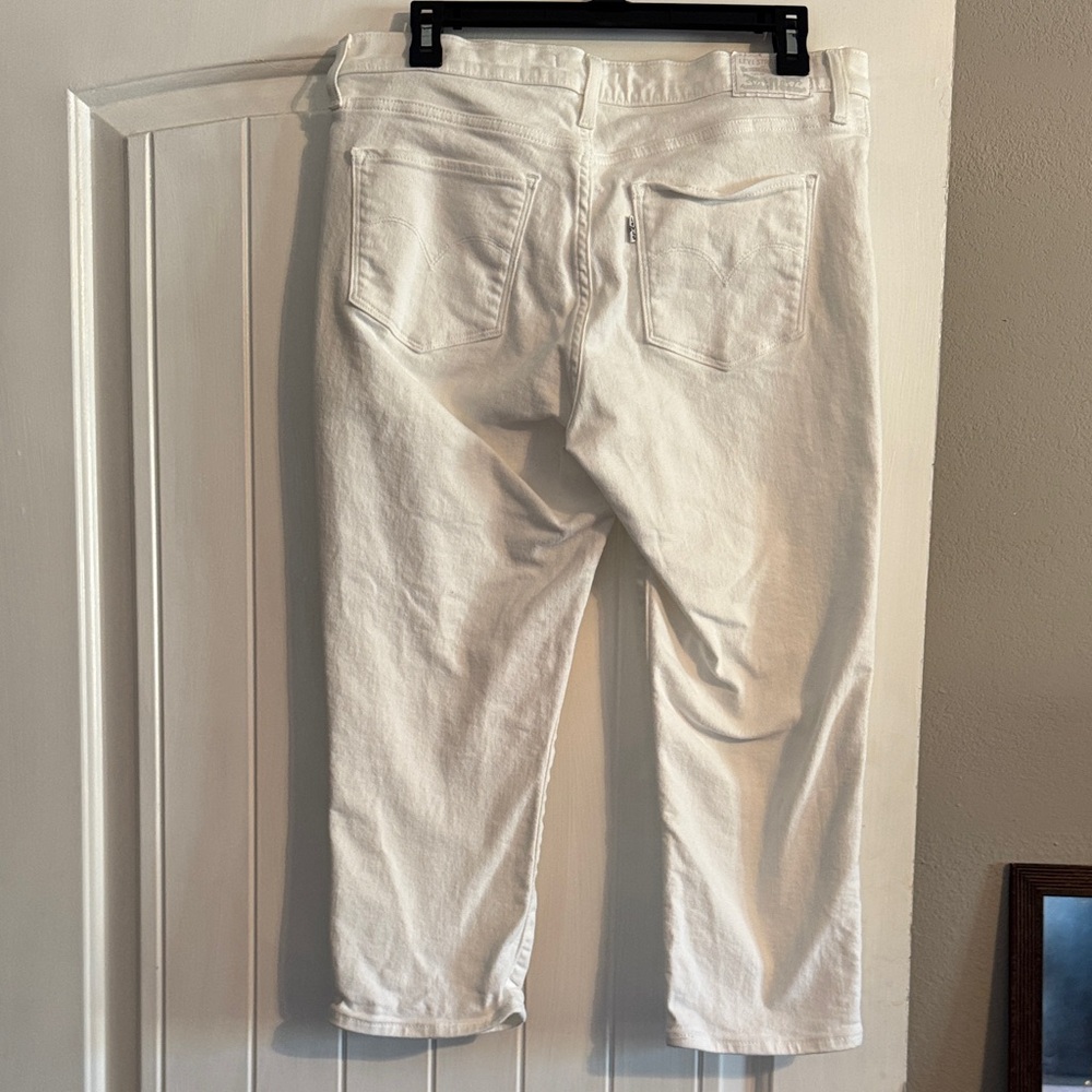 Levi's Women's White Ankle & Cropped Jeans‎ - Picture 3 of 3